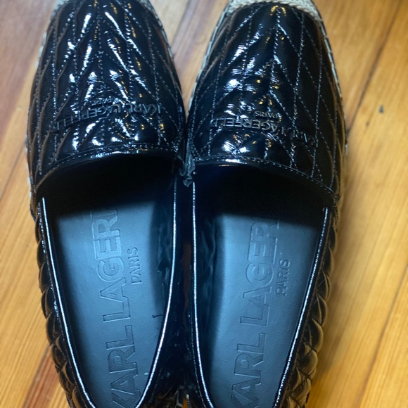 Women shoes - Picture 1 of 7